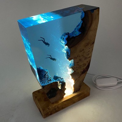Diver Ocean Resin Lamp